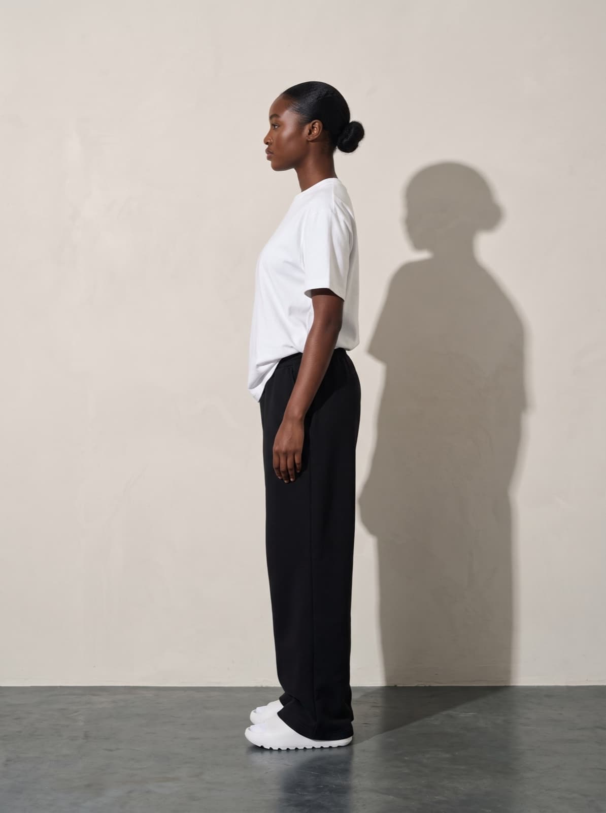 The Chelsea Joggers in black